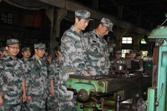 Z:\陽惠\網(wǎng)站信息\網(wǎng)站用相片\民兵訓(xùn)練\IMG_2347.JPG